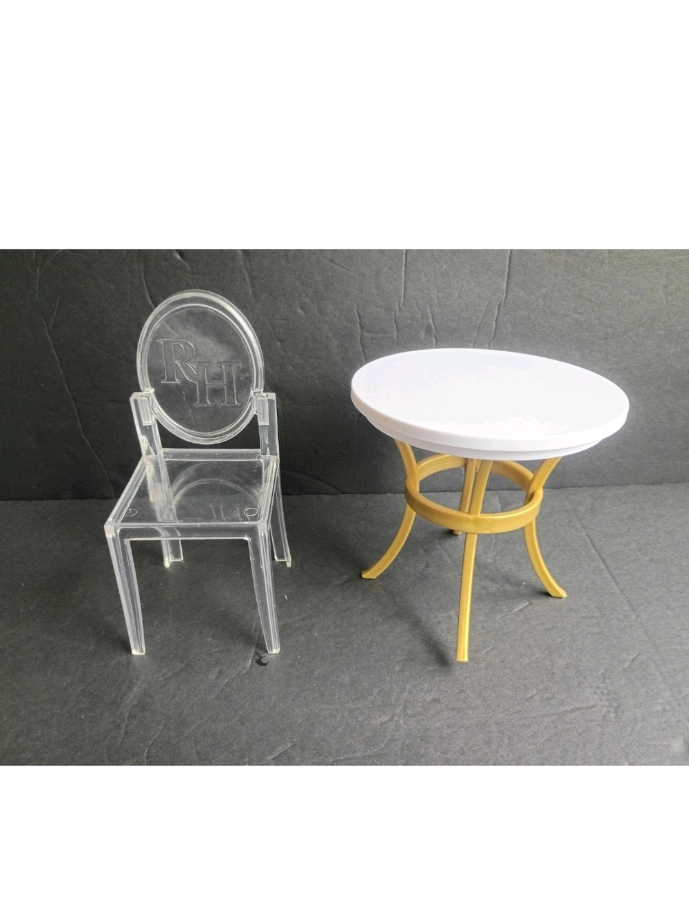 Rainbow High Doll House Furniture Kitchen Round Table 1 Clear Chair